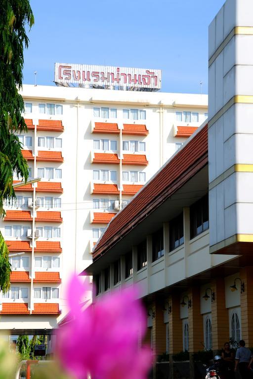 Nan Chao Hotel Phitsanulok Zewnętrze zdjęcie